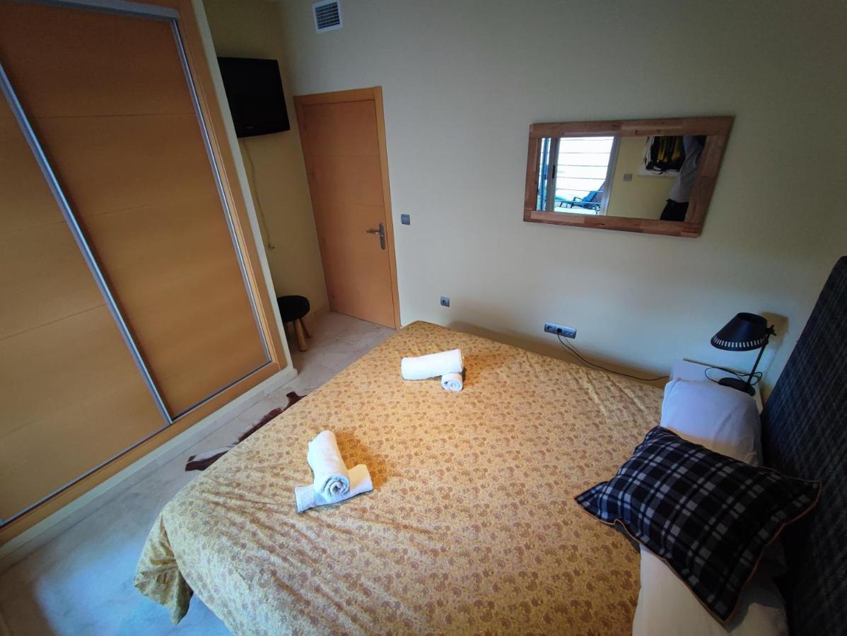 Villa Aguilas Club Guest House Málaga Extérieur photo