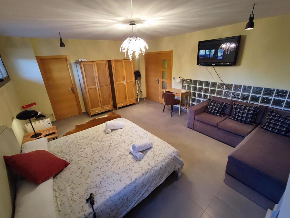 Villa Aguilas Club Guest House Málaga Extérieur photo