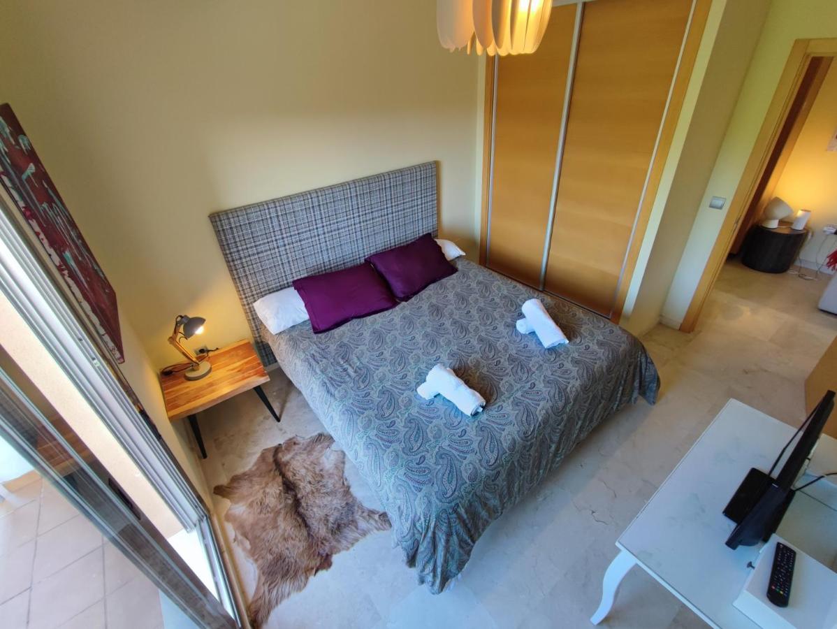 Villa Aguilas Club Guest House Málaga Extérieur photo