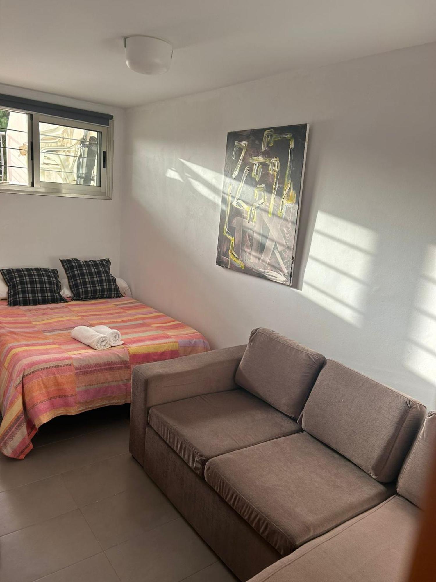Villa Aguilas Club Guest House Málaga Extérieur photo