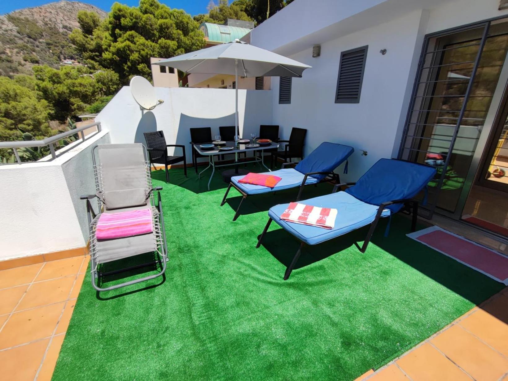 Villa Aguilas Club Guest House Málaga Extérieur photo