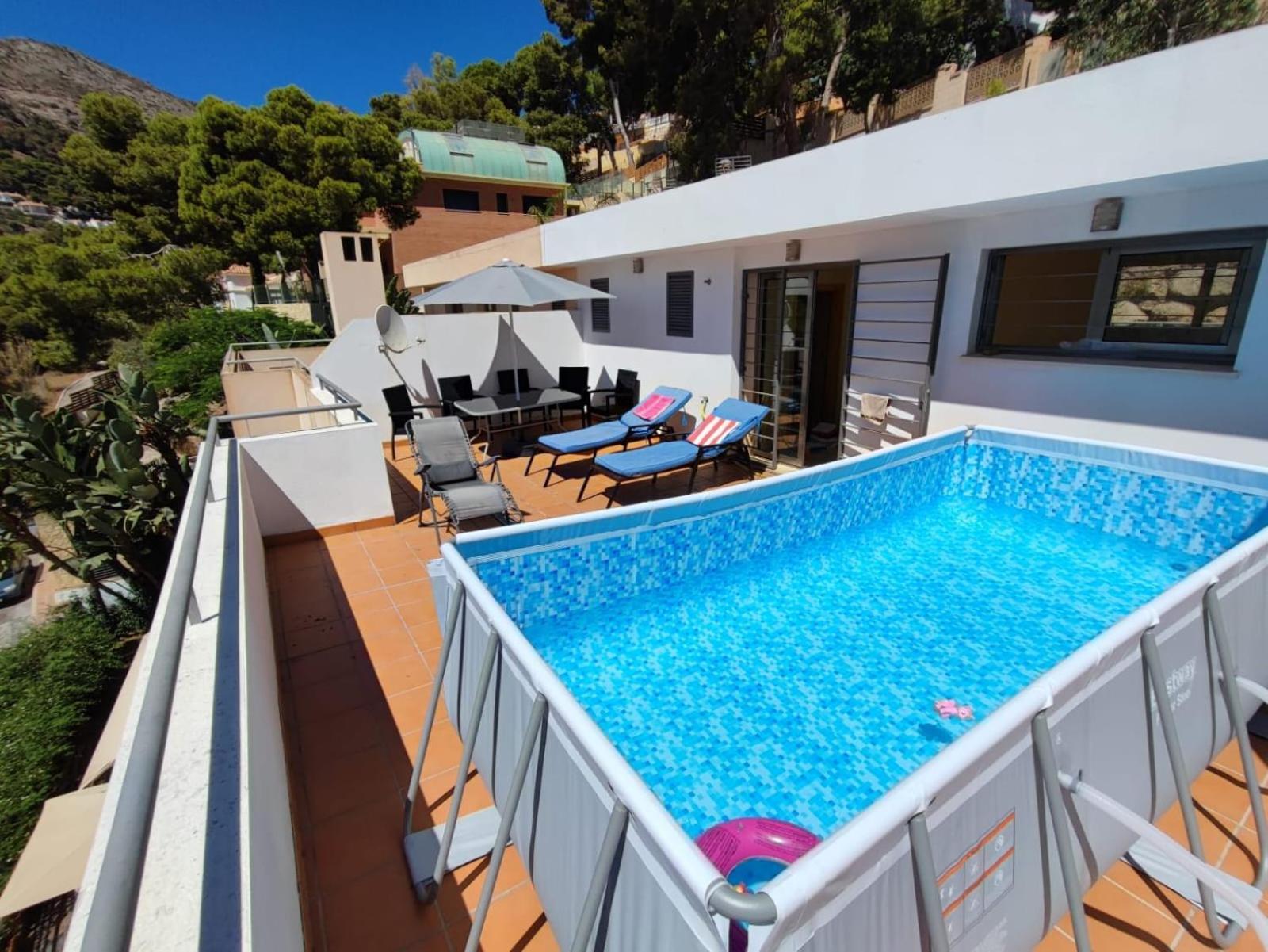 Villa Aguilas Club Guest House Málaga Extérieur photo