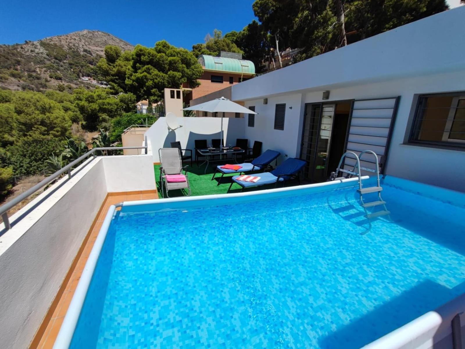 Villa Aguilas Club Guest House Málaga Extérieur photo